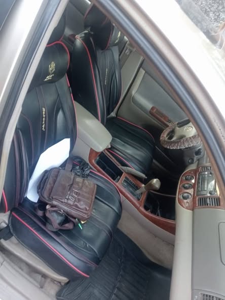 A picture of 2 4 V6 VERY SHARP AND CLEAN