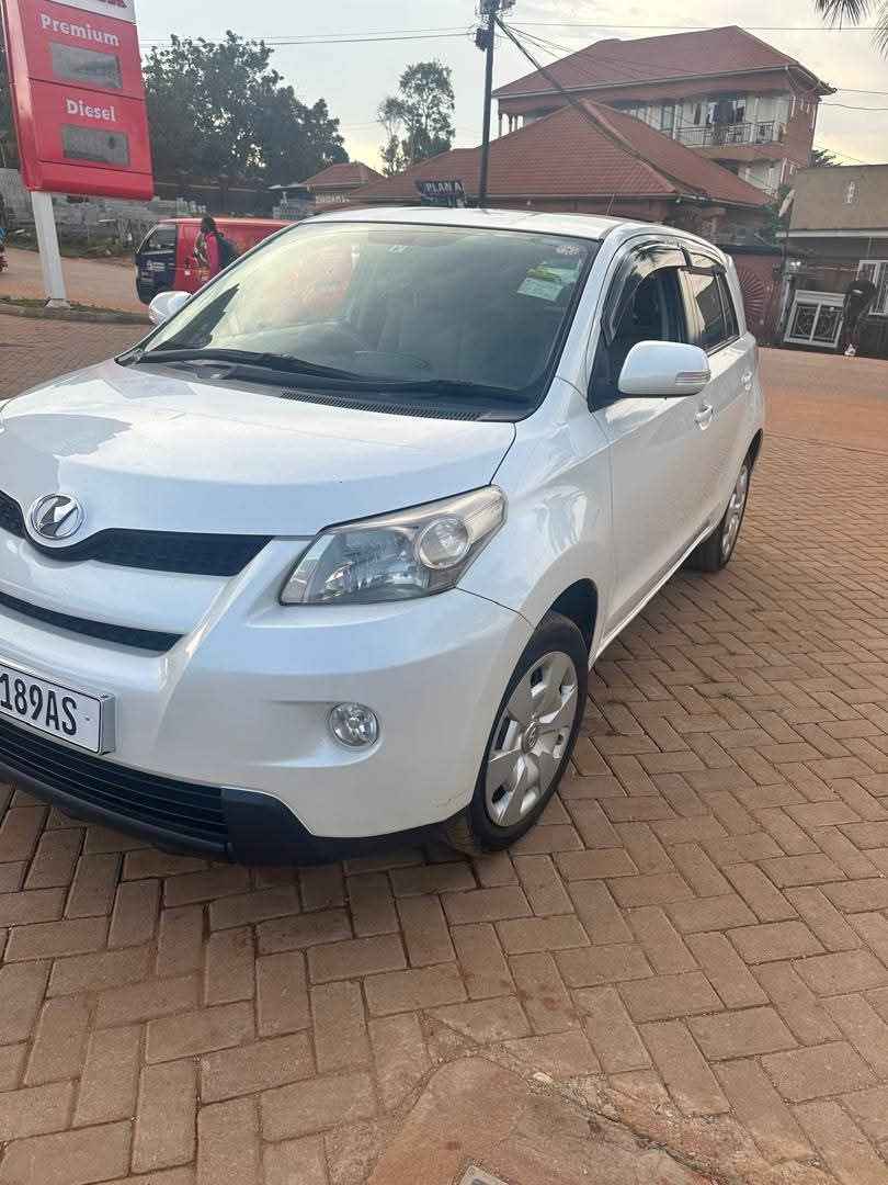 A picture of IST 31M CALL 0701488581 WHATSAPP 0776417404
