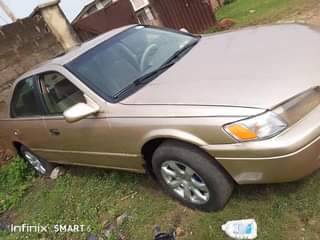 A picture of Toyota Camry 1999