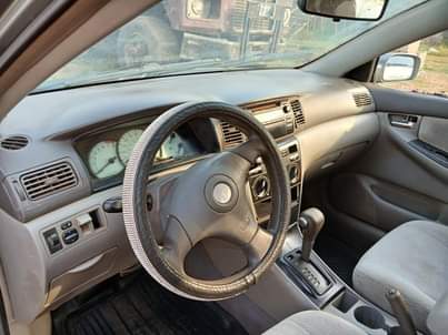 A picture of Toyota Corolla 2003 4