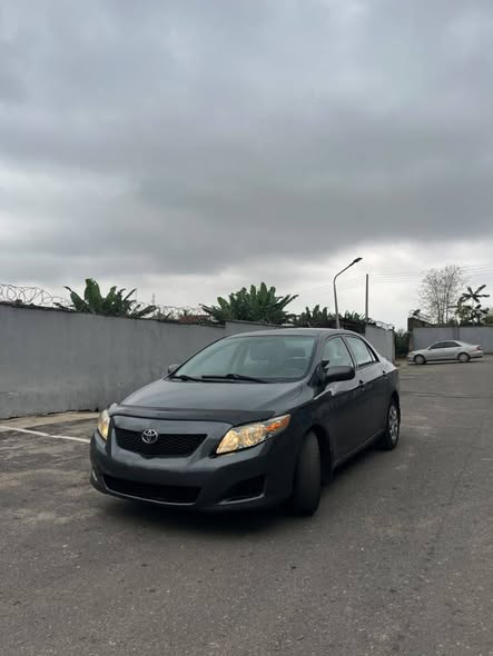 A picture of Toyota Corolla 010