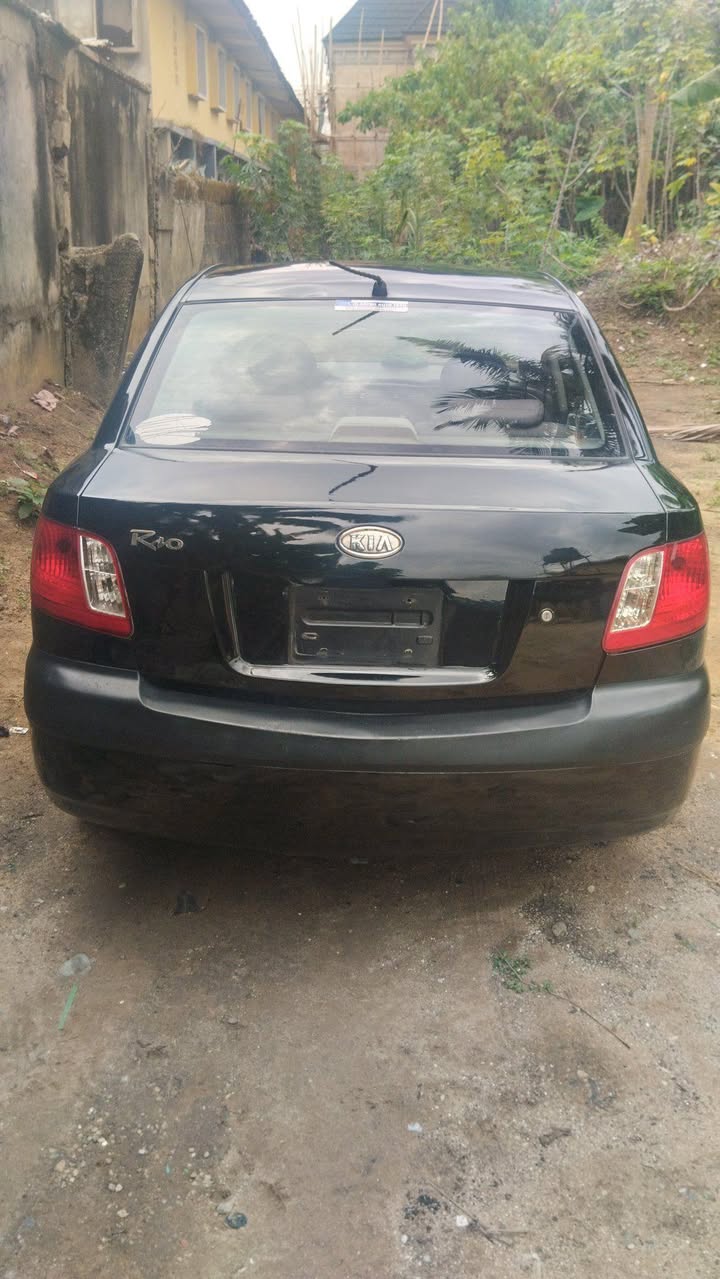 A picture of Kia rio