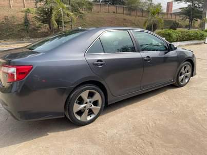 A picture of Toyota Camry SE 2012