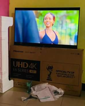 A picture of Hisense smart TV 43 inch UHD 4k at 500k urgent