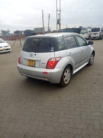 used toyota ist