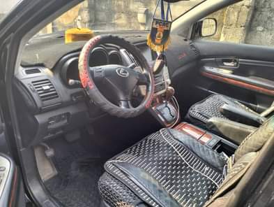 A picture of SMARTAUTOS Lexus Rx 330 first body Engine and Gear untouched