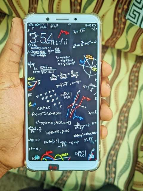 A picture of OPPO A83