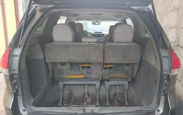 A picture of CLEAN REGISTERED 2012 TOYOTA SIENNA LE LEATHER