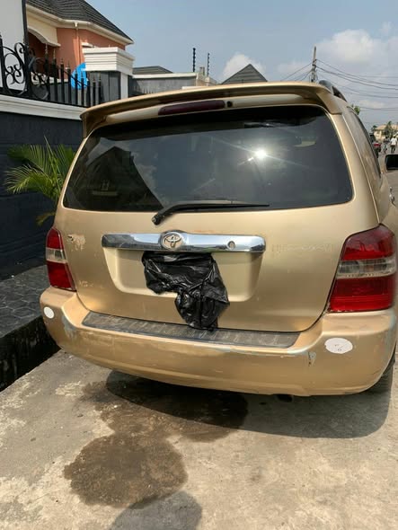 A picture of 2006 Toyota highlander