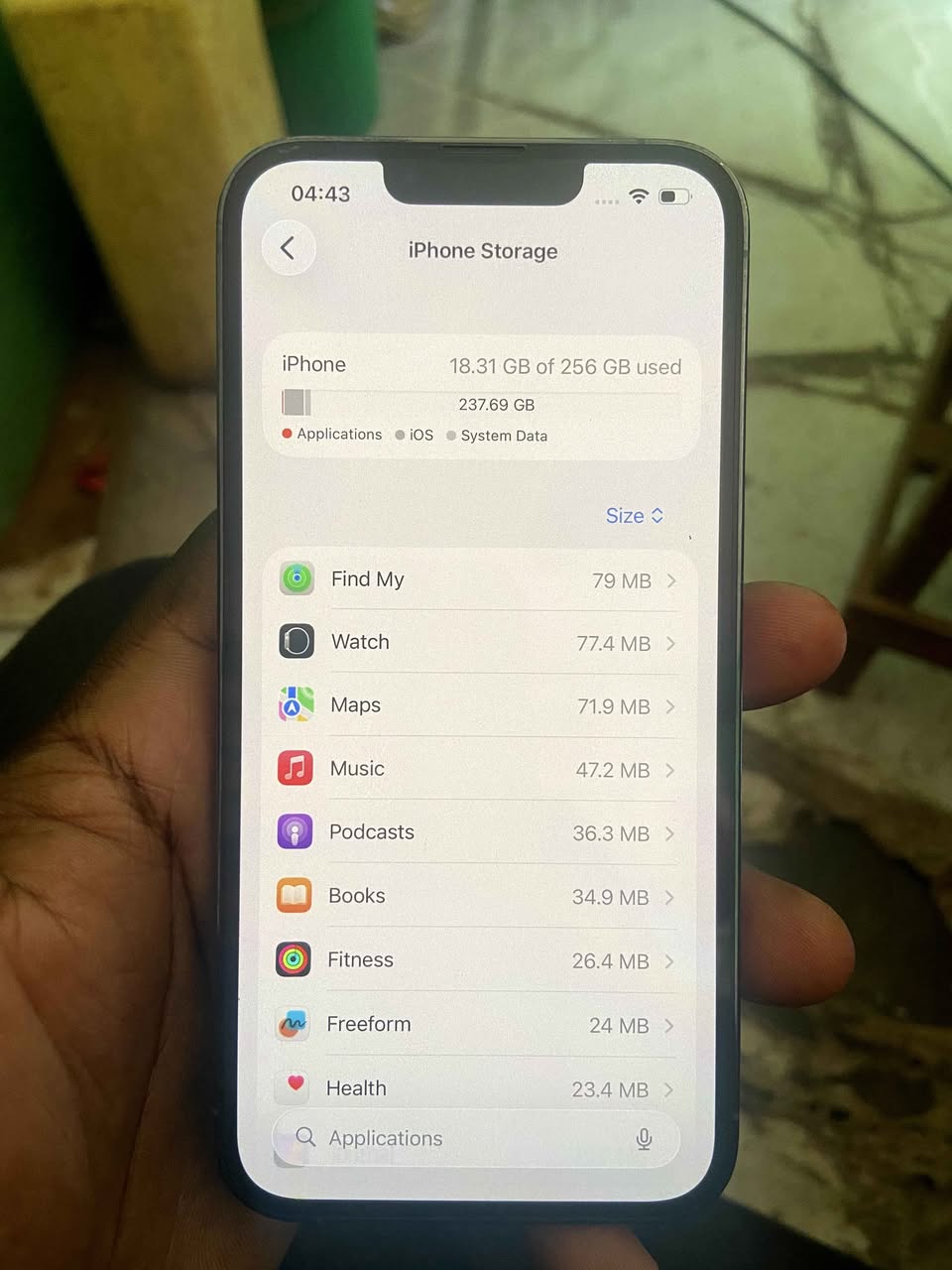 A picture of IPhone 13 pro