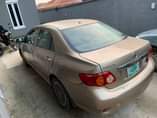 A picture of THE OWNER NEED MONEY VERY URGENT Toyota Corolla 2010 4