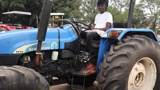 new holland truck