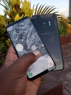 A picture of S9 Samsung Galaxy 380 000