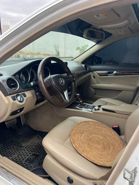 A picture of EXTREMELY CLEAN USED MERCEDES BENZ C300 MODEL 2013