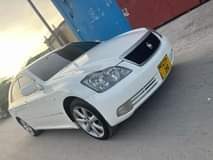 A picture of Toyota crown