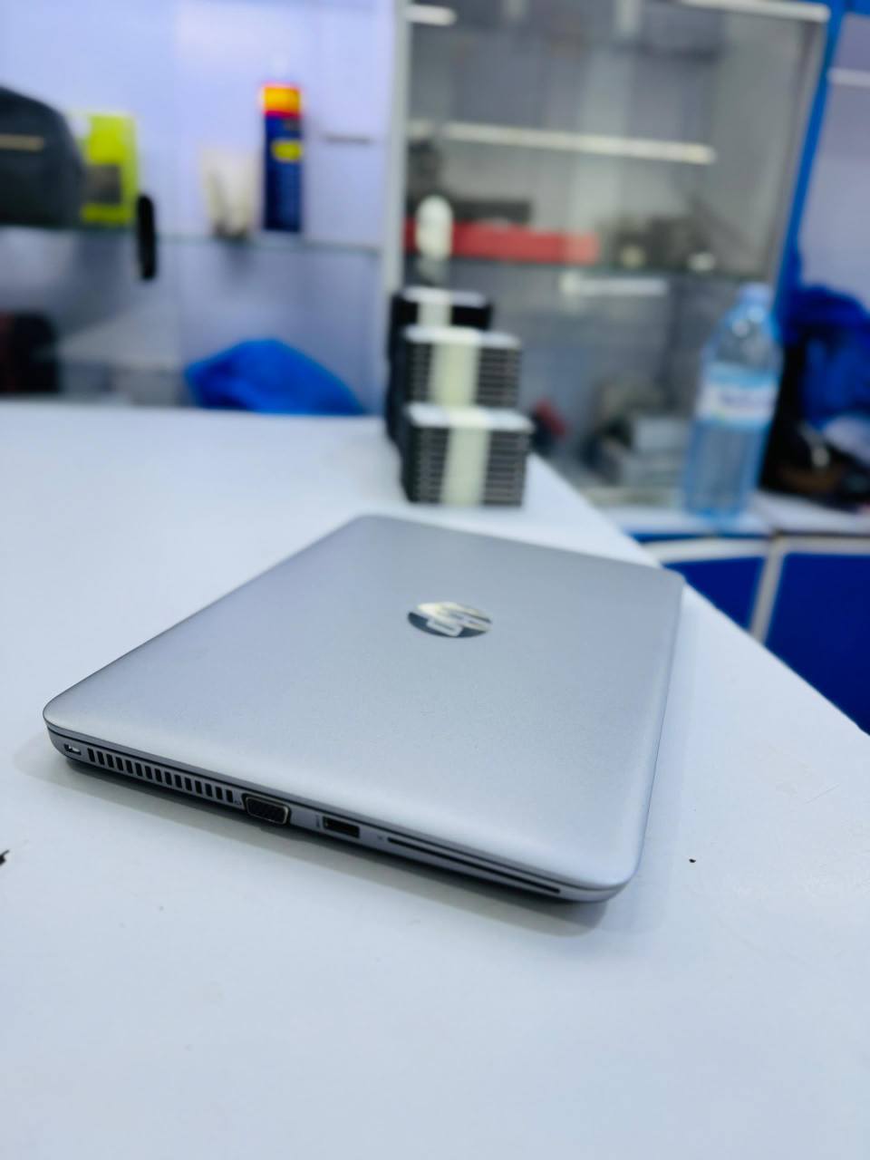 A picture of Hp 820 g3