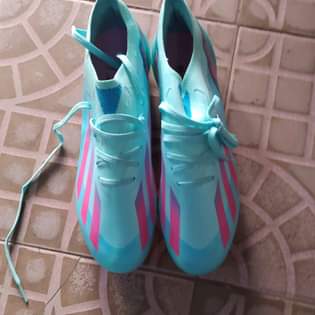 A picture of Football boot size 43 We only do delivery in Benin
