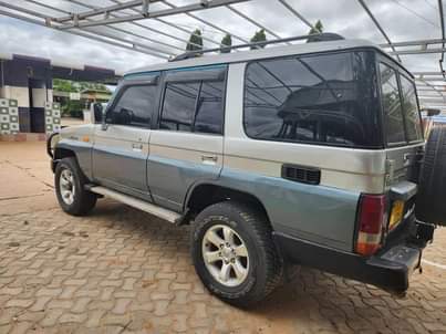A picture of Prado 2 engine 1kd manual Full Ac tairi mpya sunroof