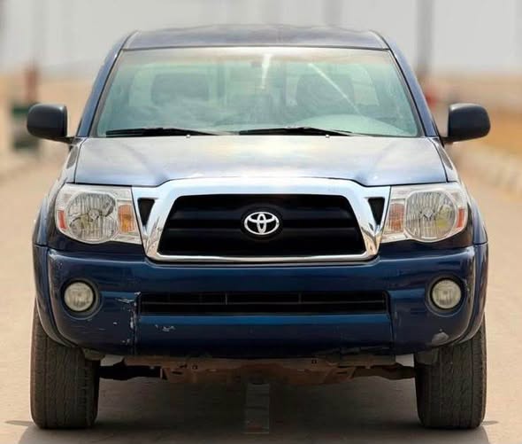 A picture of FEW MONTHS USED 2007 TOYOTA TACOMA SRS V6 PRERUNNER DOUBLE