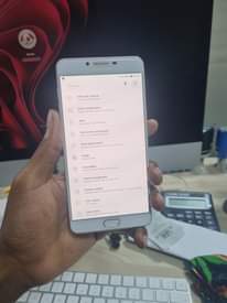 A picture of Samsung C9 Pro