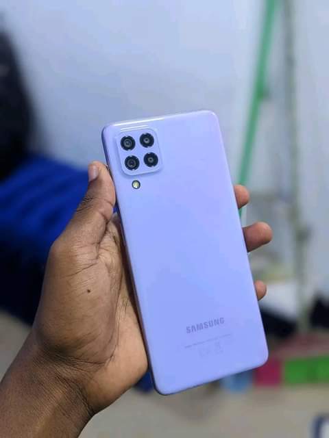 A picture of Samsung a22