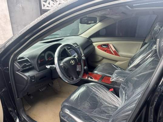 A picture of Toyota Camry in good condition buy and drive location Abraham