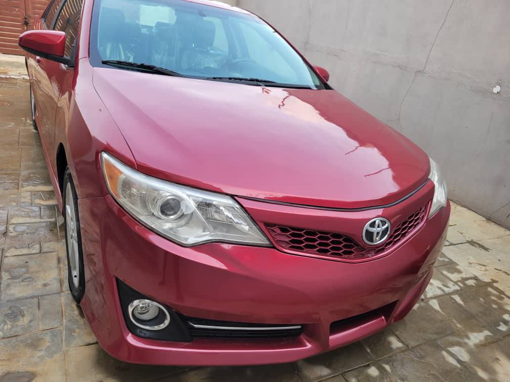 A picture of Accident Free Tokunbo Toyota Camry SE 2012