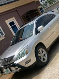 A picture of Distress alert Highest grade Lexus RX 330 Everything is intact