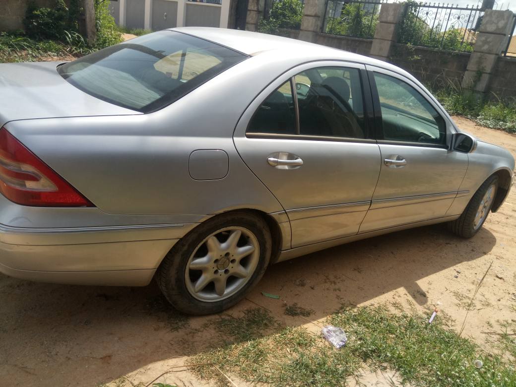 A picture of Mercedes c320