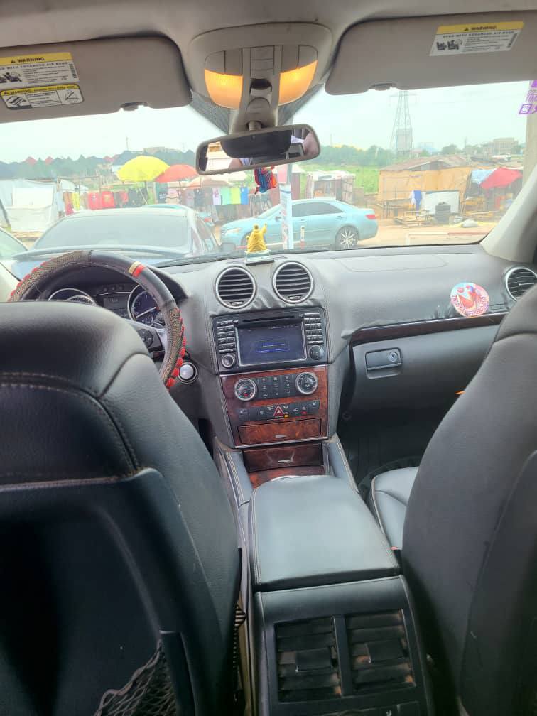 A picture of Benz 2010 Model