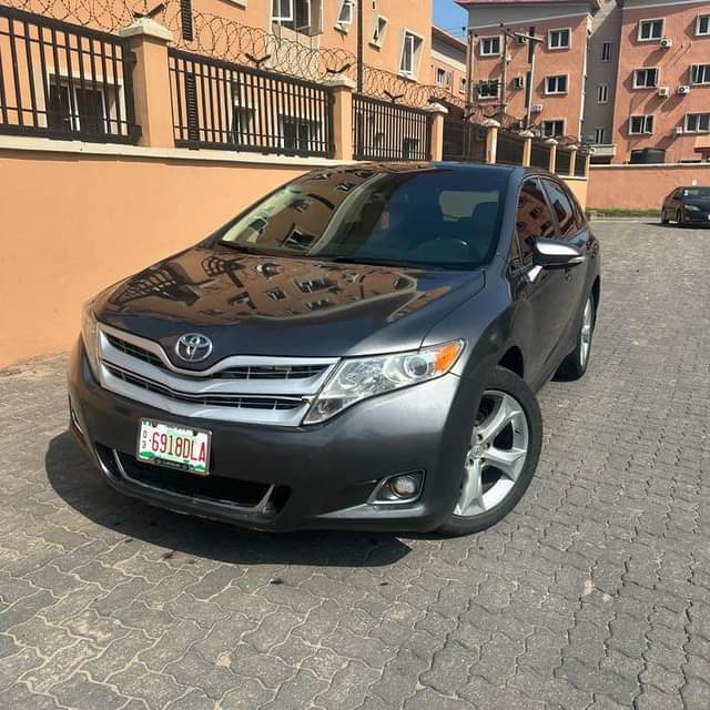 A picture of Neat Nigeria Used Registered 2010 Toyota Venza Xle