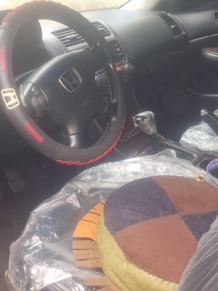 A picture of Honda Accord 2005