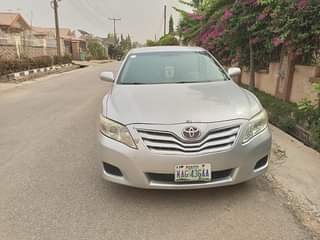 A picture of Toyota Camry LE 2010
