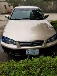 A picture of Toyota Camry tiny light 2001 Model Neatly Baked Tokunbo Engine