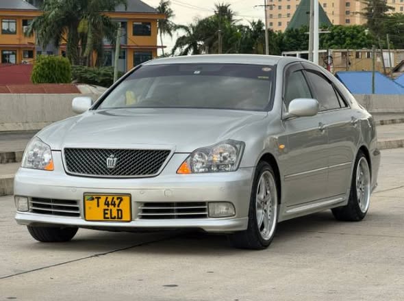 A picture of Toyota Crown athletes