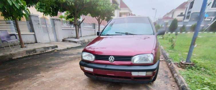 A picture of 1998 VOLKSWAGEN GOLF 3 SALOON GOLF 3 SALOON 15000