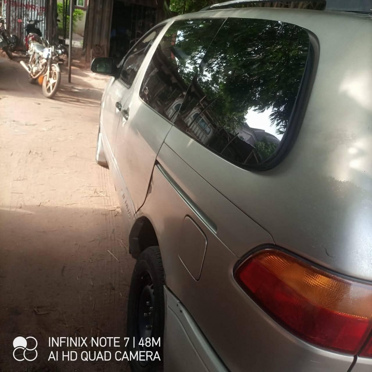 A picture of Toyota sienna