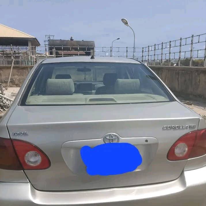 A picture of Toyota Corolla 05