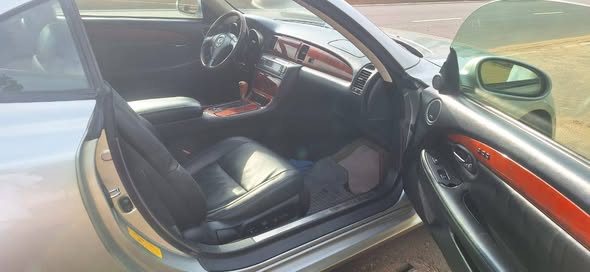 A picture of Distress Unregistered 2005 Lexus SC430 Untampered 4 3l V8 engine