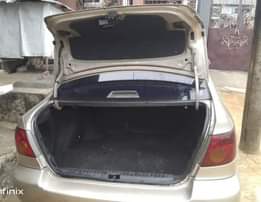 A picture of FIRST BODY Toyota Corolla 2004 All components are intact 3