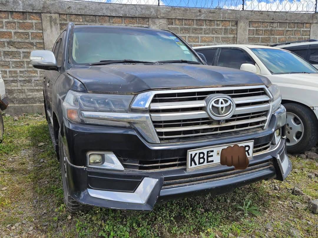 toyota land cruiser