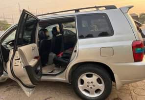A picture of TAKAS MOTORS 07060931241 2006 Toyota Highlander Barely Driven Very clean