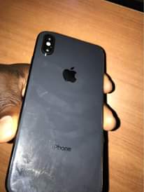 A picture of iPhone X 64 GB