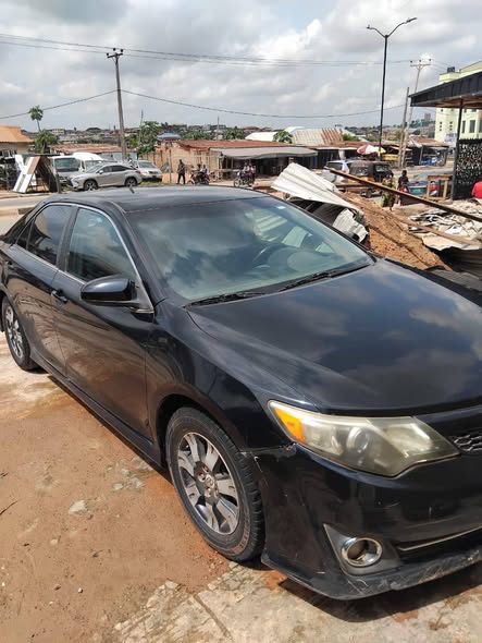 A picture of Toyota Camry 012