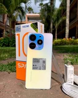 A picture of New Tecno spark 10pro at 450k call on 0753430863