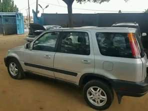 A picture of Honda CRV 2000 model available for sale Price 1 5m