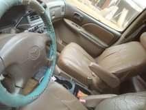 A picture of Toyota Sienna 02