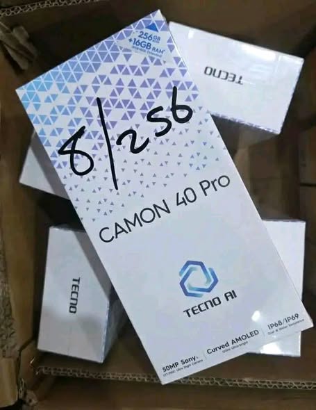 A picture of CURVED SCREEN EDGE WITH ARTIFICIAL INTELLIGENCE AI TECNO CAMON 40