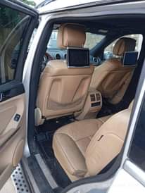A picture of Mercedes GL 450 2011 model