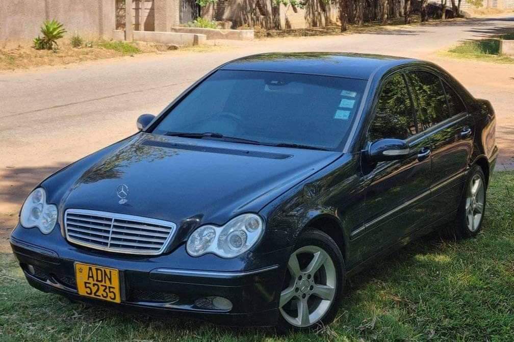 classifieds/cars mercedes